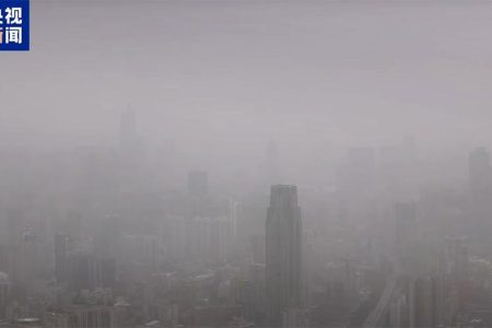 北方沙塵天氣南下　廣州佛山空氣質素屬「嚴重污染」　廣東多地發灰霾黃色預警 (14:27) – 20250413 – 兩岸