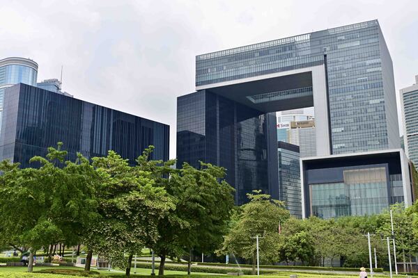 陸續向受火災影響居民發放援助