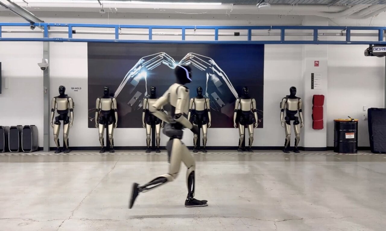 tesla-optimus-機械人跑步短片-跑姿與人類極似-速度達-14km/h-–-unwire.hk-香港